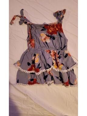 Persaya Girl Floral Flowy Infant Dress. Size Small (Fits Like 3 Months)